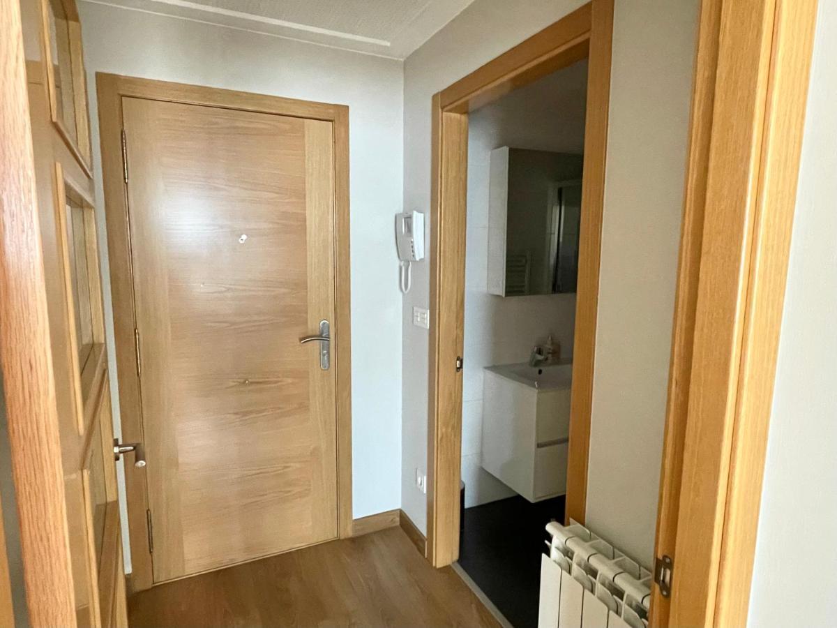 Estudio Centrico 1 Con Terraza Y Parking Privado Ourense Dış mekan fotoğraf