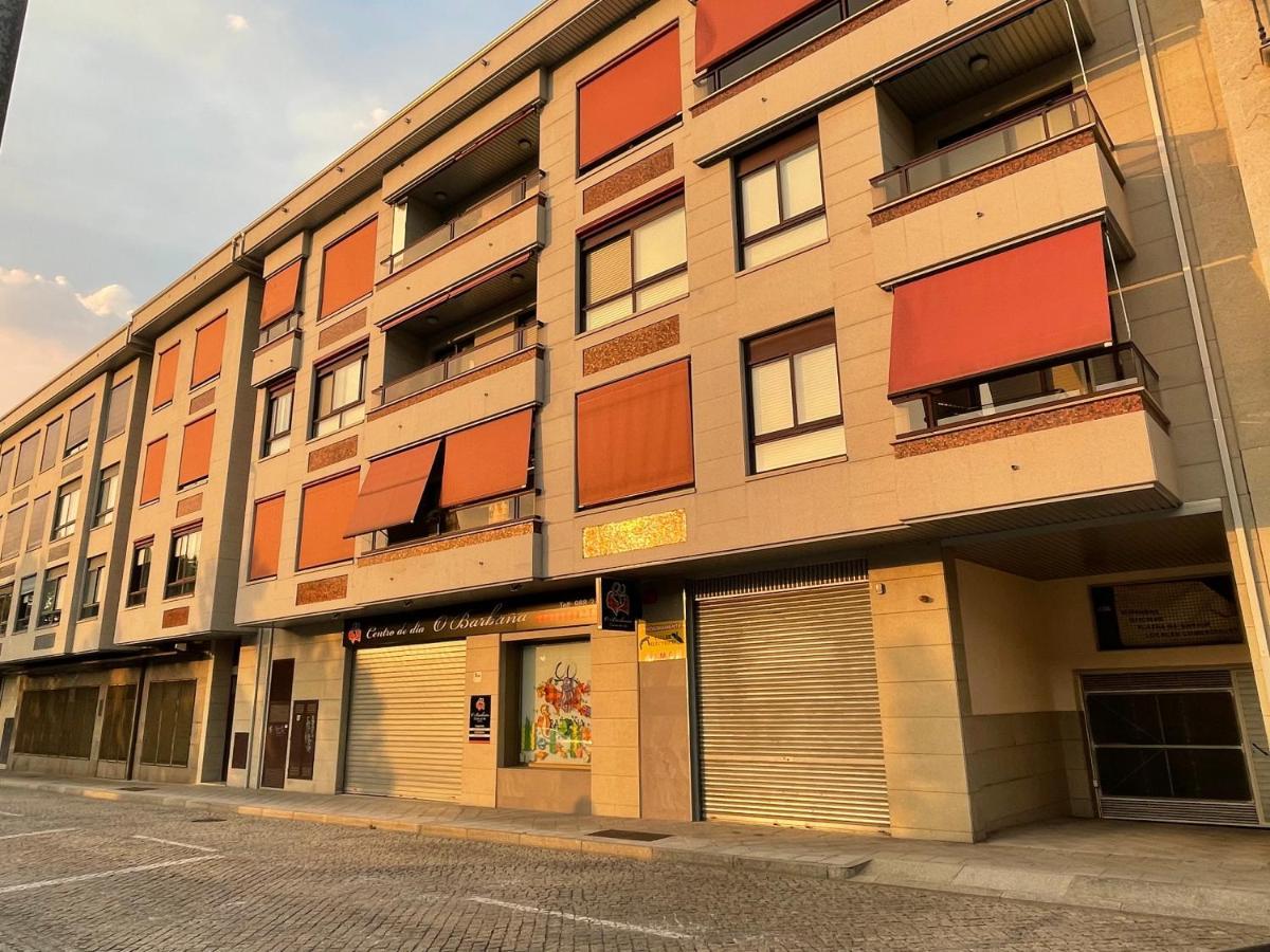 Estudio Centrico 1 Con Terraza Y Parking Privado Ourense Dış mekan fotoğraf