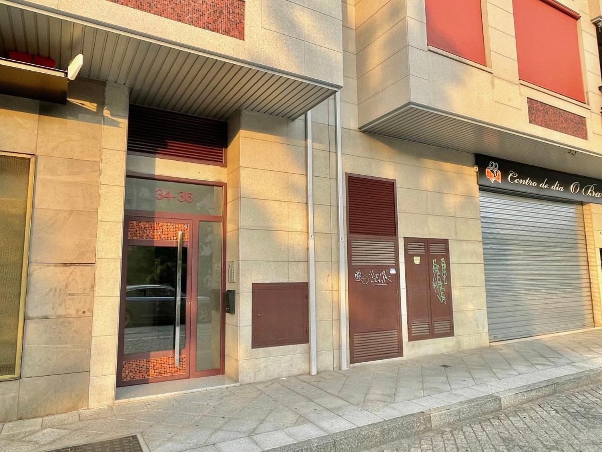 Estudio Centrico 1 Con Terraza Y Parking Privado Ourense Dış mekan fotoğraf