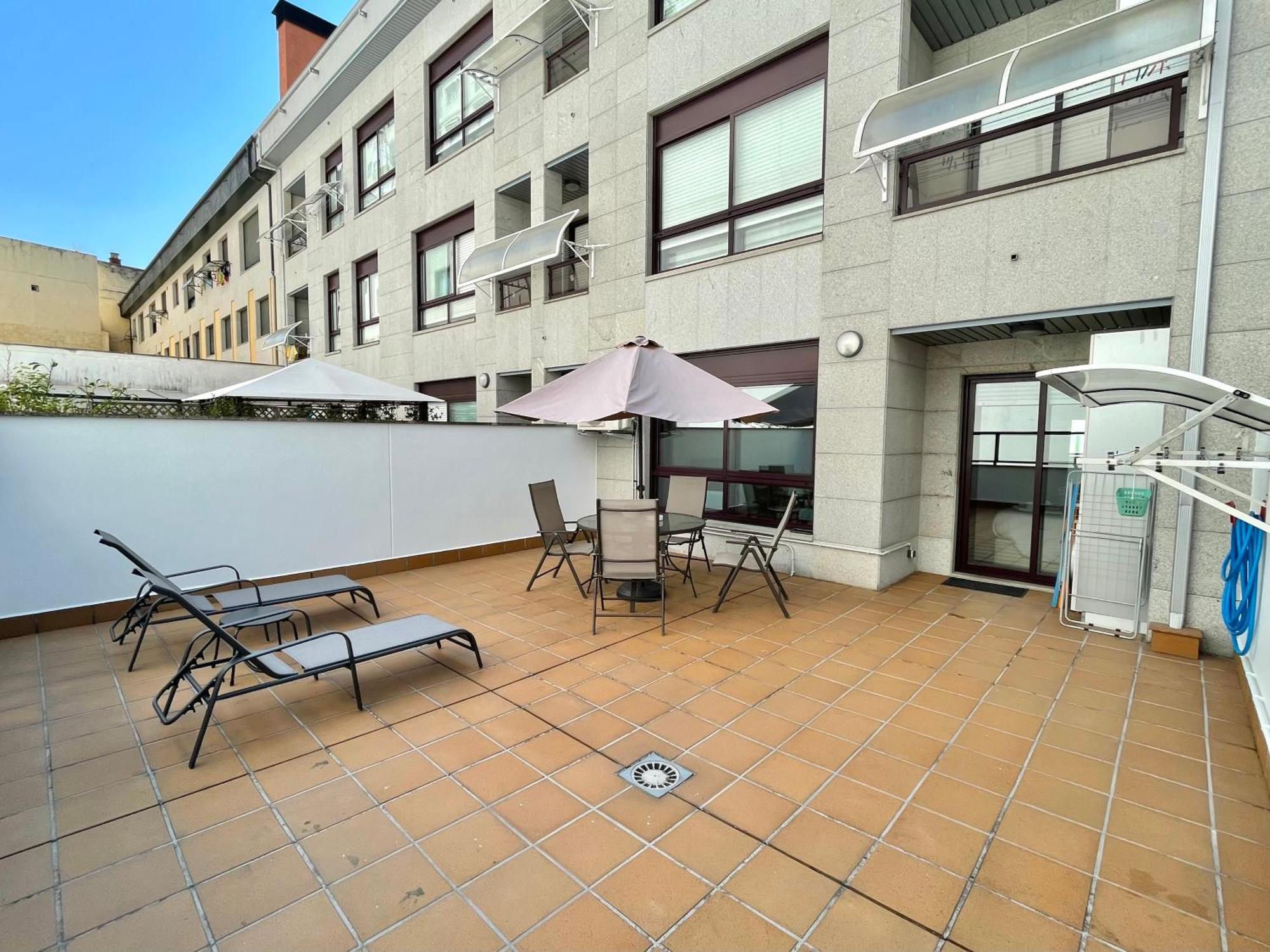Estudio Centrico 1 Con Terraza Y Parking Privado Ourense Dış mekan fotoğraf